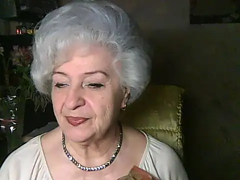 Snapshot of ValeriaKroww chatting on May 2026 05:11:02 PM ValeriaKroww online show from May 2026 05:11:02 PM