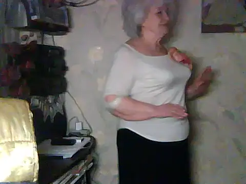 ValeriaKroww online show from February 2026 06:51:02 PM