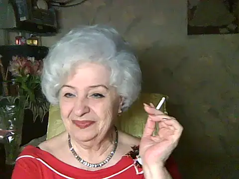 Snapshot of ValeriaKroww chatting on May 2026 04:37:02 PM ValeriaKroww online show from May 2026 04:37:02 PM