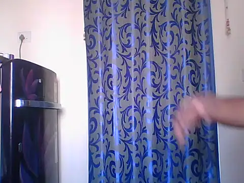 Snapshot of Mathi_cam chatting on February 2026 04:43:02 AM Mathi cam online show from February 2026 04:43:02 AM