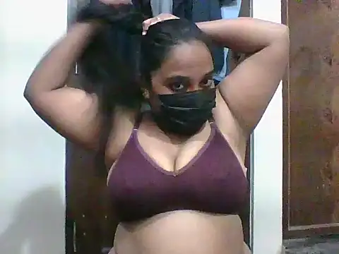 Snapshot of Mathi_cam chatting on January 2026 05:27:02 PM Mathi cam online show from January 2026 05:27:02 PM