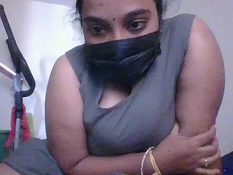 Snapshot of Mathi_cam chatting on December 2025 07:13:02 AM Mathi cam online show from December 2025 07:13:02 AM