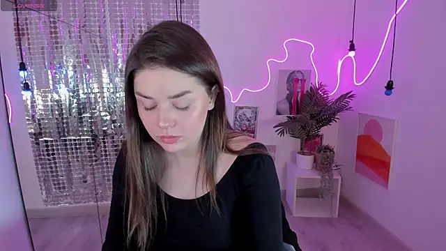 melanie neal online show from November 2025 03:34:02 PM