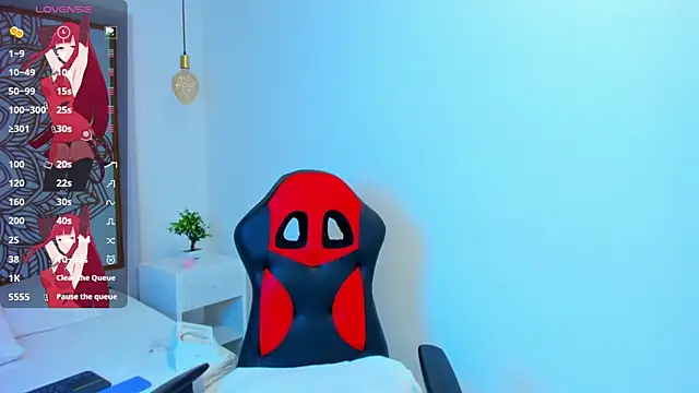 Lilith Aliany  online show from December 2025 12:55:01 PM