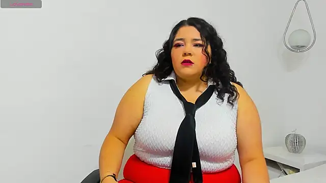 Lilith Aliany  online show from December 2025 12:15:02 PM