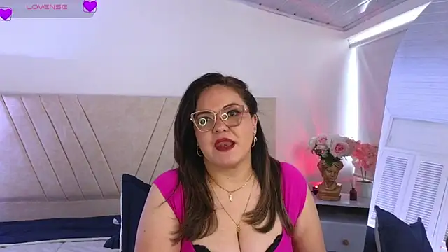 NatashaBlade  online show from November 2025 01:59:01 PM