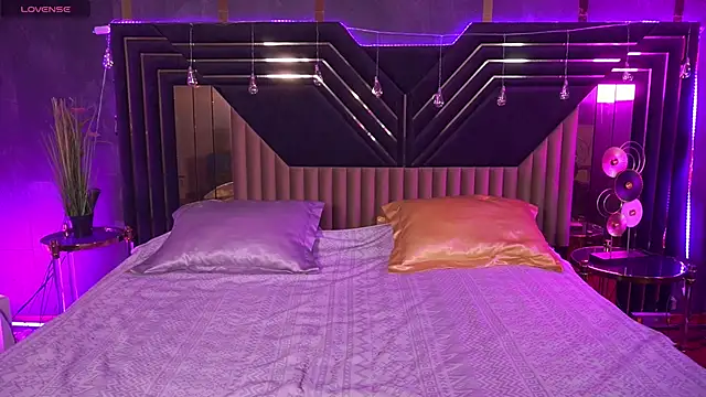 VelvetLuck online show from March 2026 06:58:02 AM