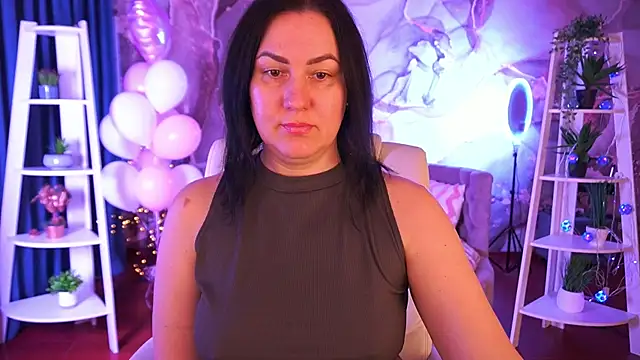 VelvetLuck online show from February 2026 01:57:01 PM