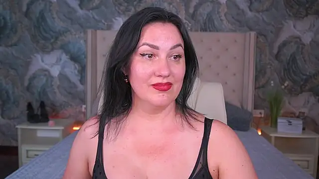 Snapshot of VelvetLuck chatting on June 2026 01:11:02 AM VelvetLuck online show from June 2026 01:11:02 AM