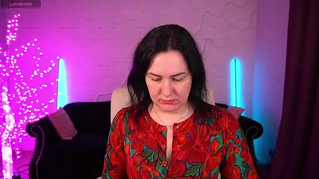 VelvetLuck online show from March 2026 05:53:02 AM