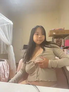 baeezzyy online show from November 2025 12:58:02 AM