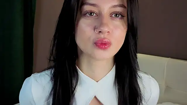 MarvisKuhIo online show from November 2025 05:07:01 AM