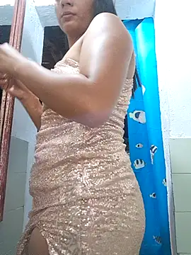 lapicarona18 online show from December 2025 05:06:01 AM