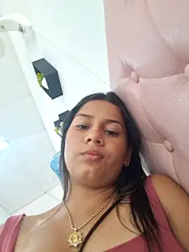 lapicarona18 online show from December 2025 03:49:02 PM