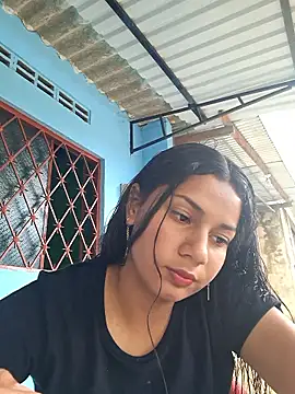 lapicarona18 online show from November 2025 06:35:02 PM