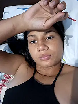 lapicarona18 online show from November 2025 01:42:01 AM