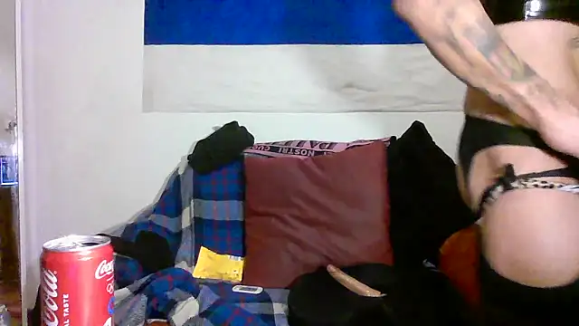 00Travsharongomez online show from November 2025 03:56:01 PM