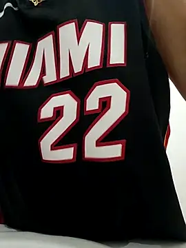 Xeena  online show from March 2026 06:43:01 PM