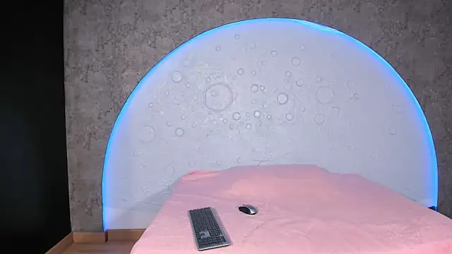 Shanelsmith online show from February 2026 10:07:01 PM