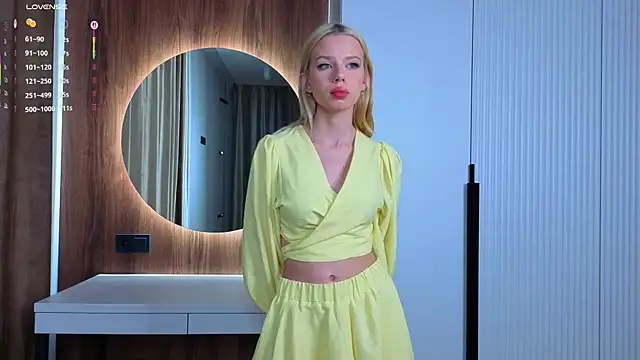 DorisCandelario online show from November 2025 03:23:02 PM