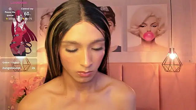 Snapshot of sensual_skinny chatting on November 2025 08:59:01 AM sensual skinny online show from November 2025 08:59:01 AM