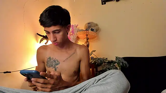 lucian davii online show from December 2025 03:39:02 PM