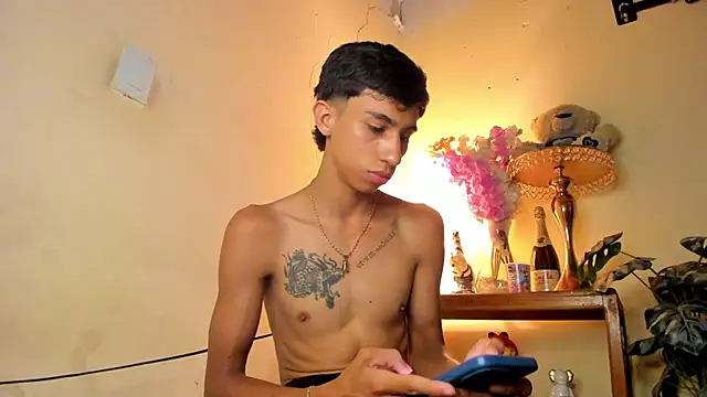 lucian davii online show from December 2025 05:56:02 PM