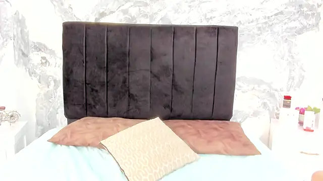 SamantaRave  online show from November 2025 07:36:02 PM