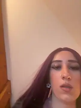 Snapshot of vanille13r chatting on February 2026 06:52:01 PM vanille13r online show from February 2026 06:52:01 PM