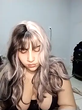 lele inocente online show from November 2025 01:17:01 AM