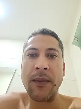 Arrombador20 online show from April 2026 04:47:02 AM