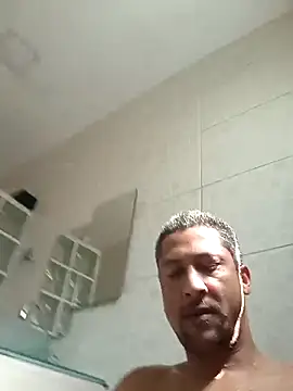 Arrombador20 online show from April 2026 03:03:01 PM