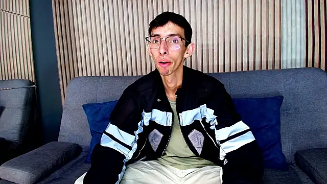 ZyroNight online show from December 2025 11:50:02 PM