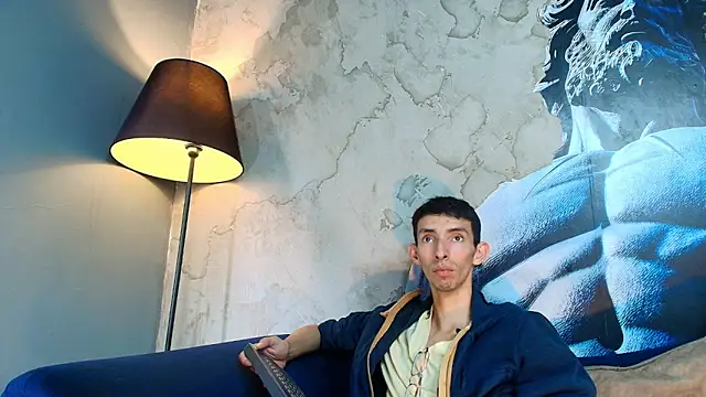 ZyroNight online show from November 2025 07:36:01 PM