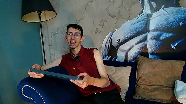 ZyroNight online show from November 2025 07:36:03 PM