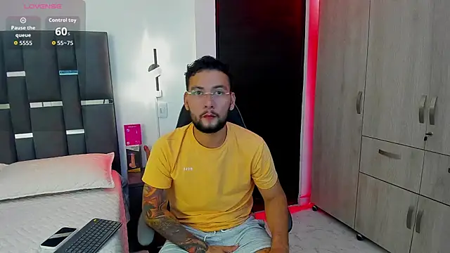 noah corvelle online show from November 2025 10:03:01 PM