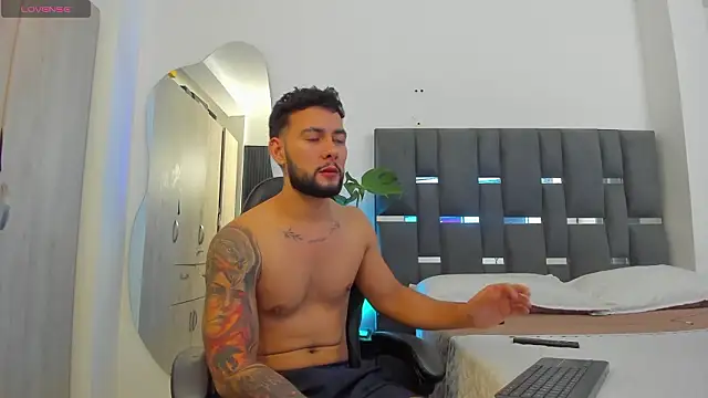 noah corvelle online show from March 2026 01:45:01 AM