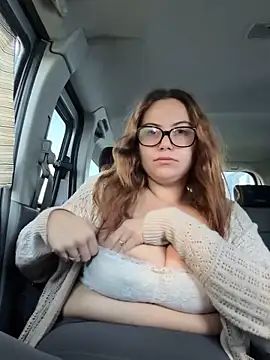 FreakyDreama online show from November 2025 01:26:01 PM