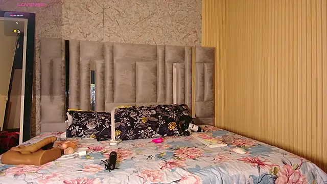 missfoster online show from March 2026 12:23:02 PM