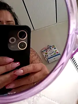 Zurley1102 online show from December 2025 05:03:01 PM