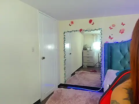 Snapshot of Aurora_sky9 chatting on January 2026 08:57:02 PM Aurora sky9 online show from January 2026 08:57:02 PM