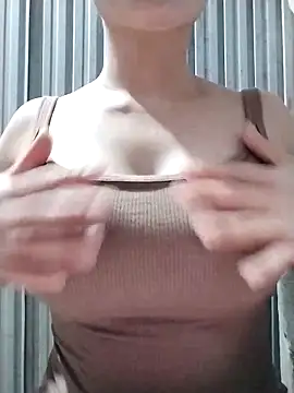 Niramiu online show from March 2026 01:12:02 PM