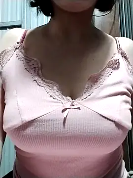 Niramiu online show from December 2025 04:32:02 PM