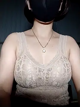 Niramiu online show from November 2025 12:58:02 AM