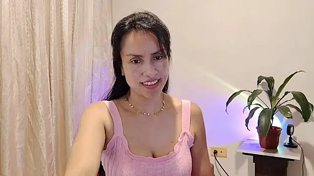 Snapshot of Bella_Exhibition chatting on February 2026 06:30:01 PM Bella Exhibition online show from February 2026 06:30:01 PM