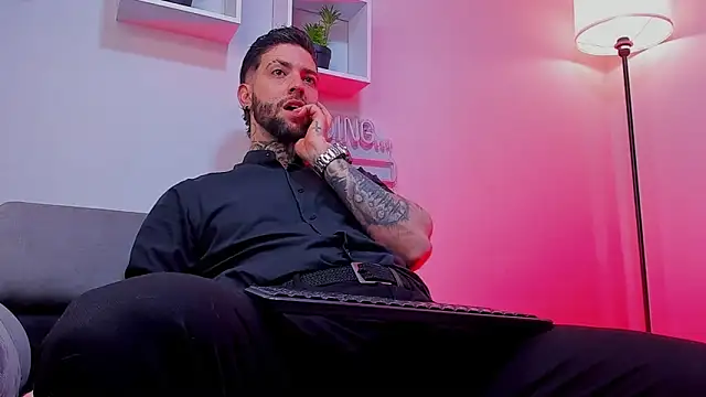 Supreme Alpha online show from November 2025 03:43:02 AM