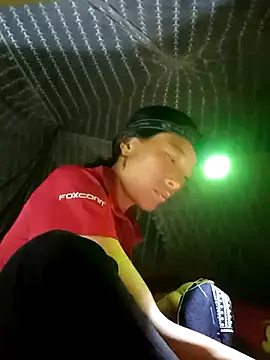 Snapshot of oanh-oanhbay chatting on November 2025 02:31:02 PM oanh-oanhbay online show from November 2025 02:31:02 PM