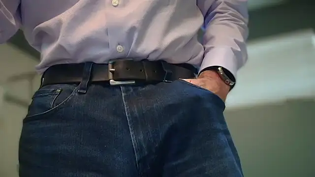 Snapshot of centerfieldshow chatting on November 2025 09:29:01 PM centerfieldshow online show from November 2025 09:29:01 PM