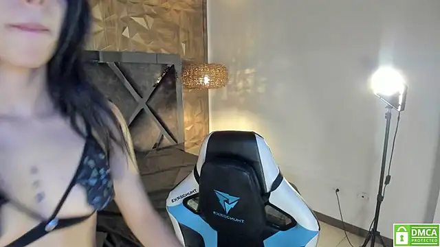 Kiara velvet   online show from April 2026 04:36:01 AM