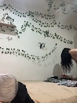 Snapshot of zowi101 chatting on February 2026 10:11:01 PM zowi101 online show from February 2026 10:11:01 PM